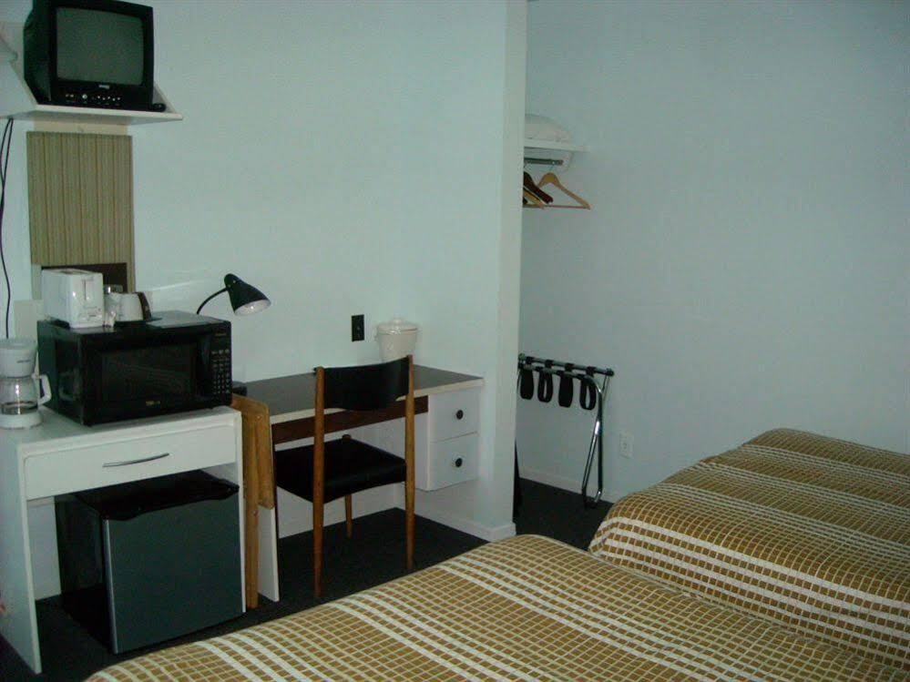 Motel Le Noroit L'Anse-au-Griffon Εξωτερικό φωτογραφία